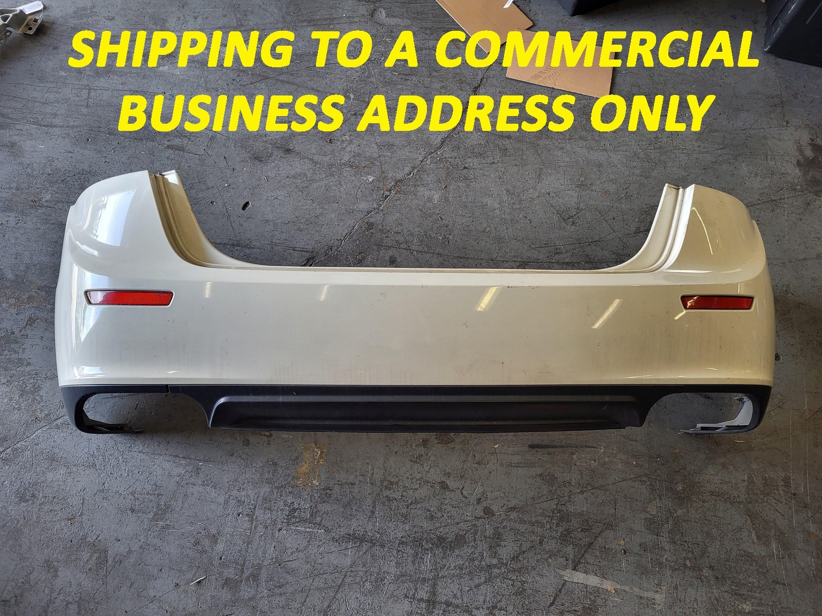 Used Oem Maserati Rear Bumper Cover for 2014-2017 Ghibli