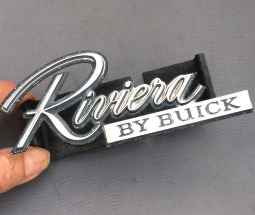 Vintage Metal Buick RIVIERA Car Auto OEM Emblem Insignia 1262513 Decal Nameplate