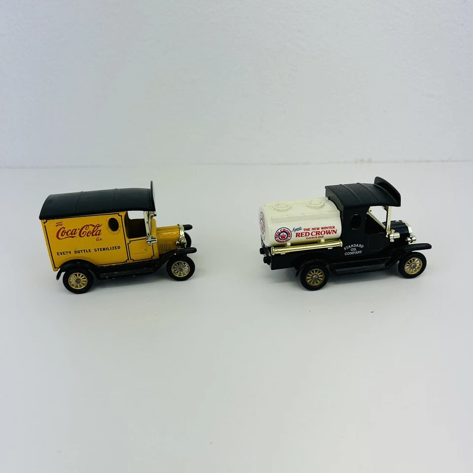 LLEDO Days Gone Delivery Trucks Coca Cola, Crown Gasoline Gas Standard Oil 1:64 - Image 4 of 4