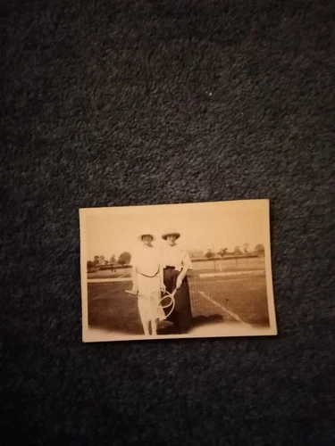 El59 vintage photograph photo two women tennis players 1920s