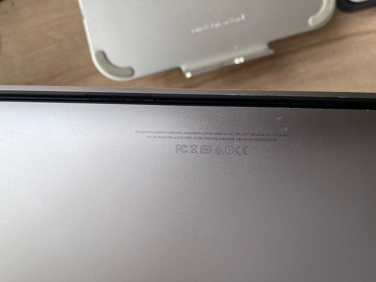 Apple MacBook Pro 13.3 Apple MacBook Pro 13.3