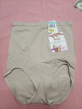NWT DIM Seamless Perfection Shaping Wear 2XL