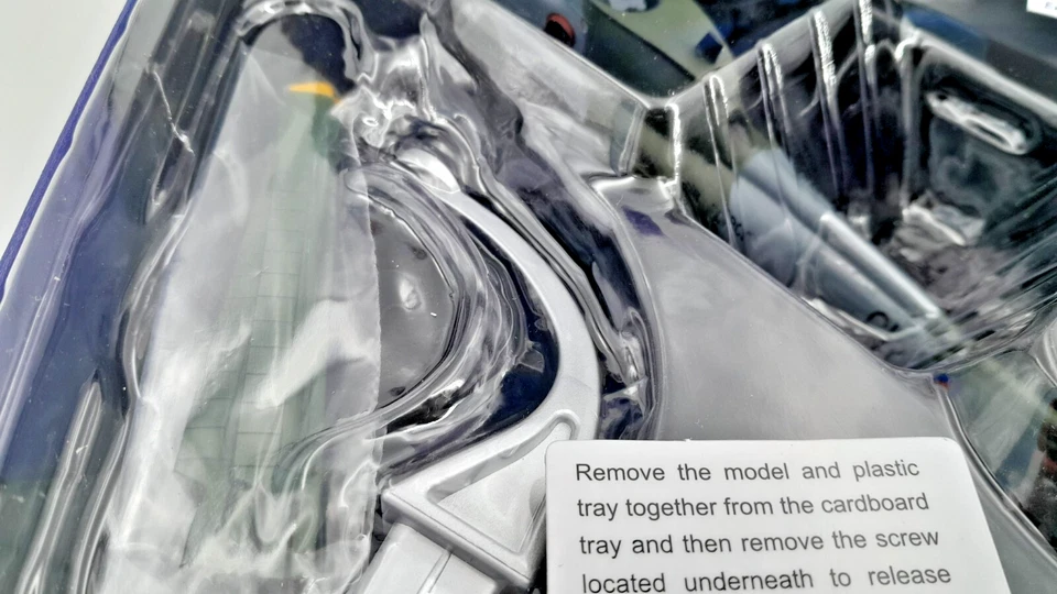 CORGI 1/72 AA27002 WESTLAND PUMA HC MK.1 - Immagine 4 di 4