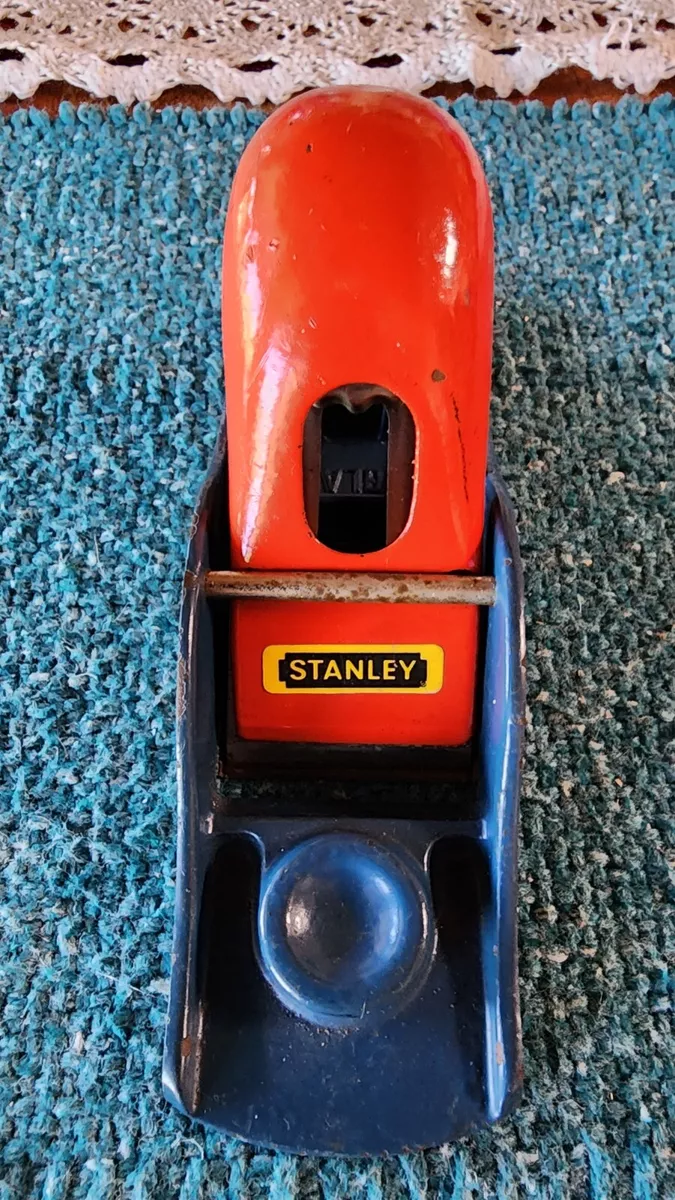 Vintage Stanley Red Handled Small Block Plane. Made in England. Model G12 247