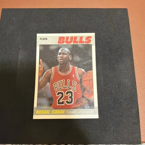 1987-88 Fleer - Michael Jordan #59 Has Several Defects/damaged Areas. See Pics.