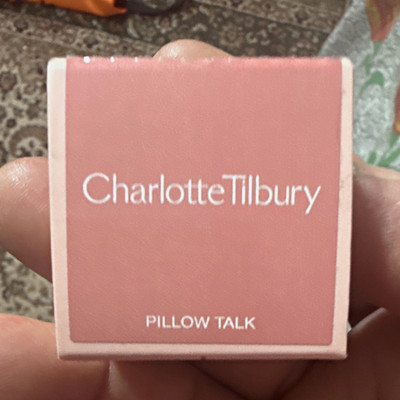Charlotte Tilbury Pillow Talk Lipstick~Matte Revolution~Pillow Talk Shade