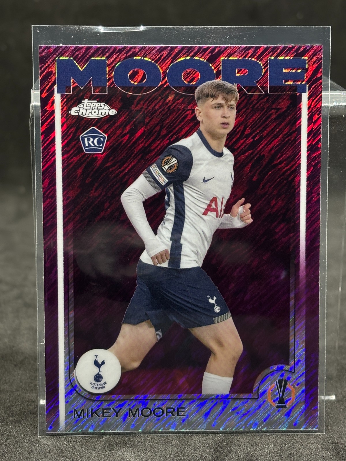 2024-25 Topps Chrome UCL UEFA MIKEY MOORE Magenta Shimmer Rookie Parallel #199