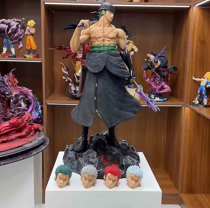 Figurine Roronoa Zoro géante de 50 cm en PVC premium avec 5 expressions interchangeables