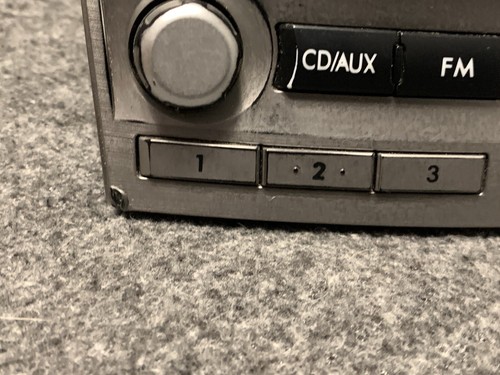 2010 2011 2012 2013 Subaru Legacy & Outback CD MP3 Player AM/FM Radio OEM - Picture 4 of 9