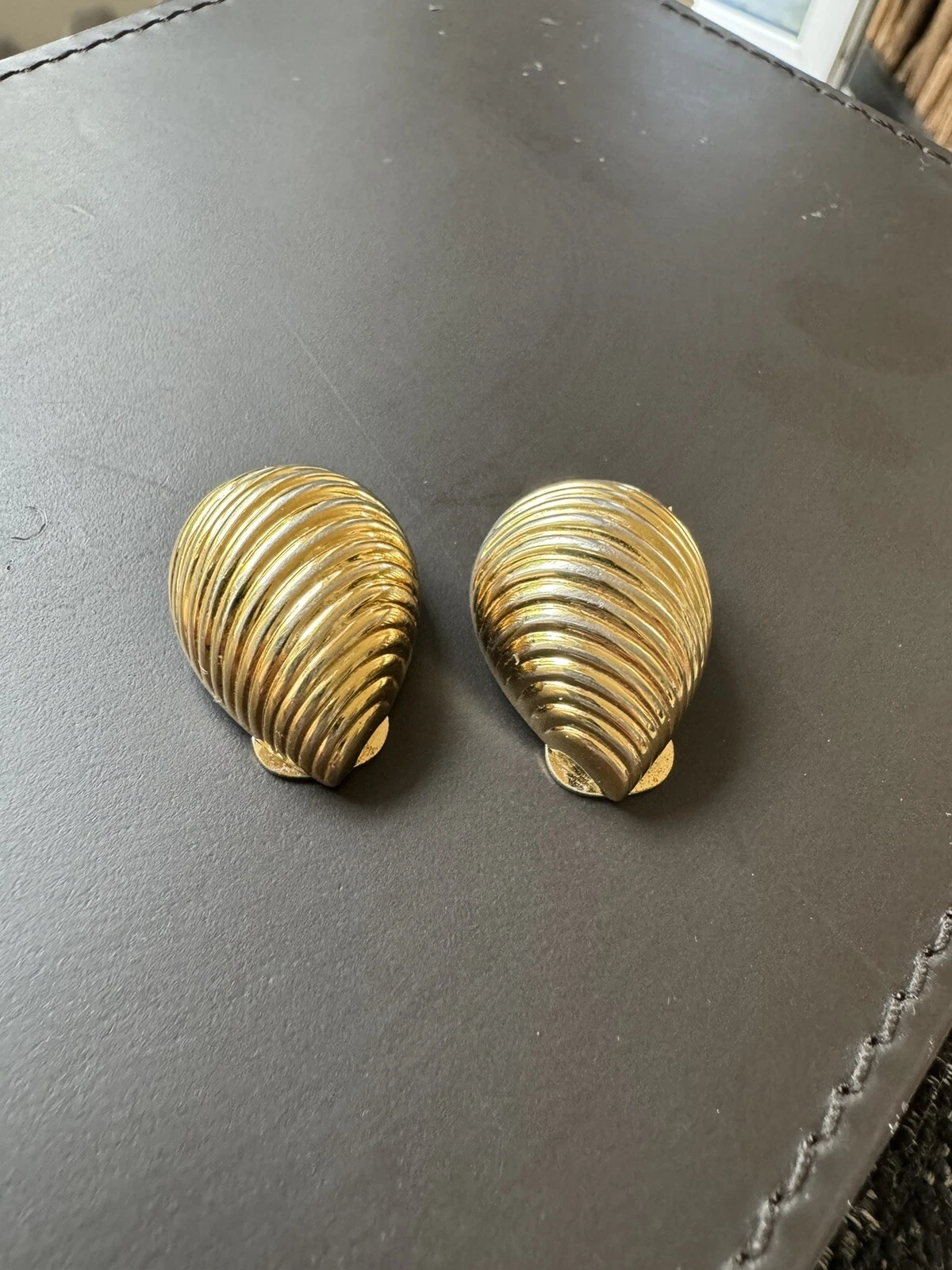 Clips d'oreilles bijoux Christian DIOR bijoux fantaisie vintage véritable plaqué or TOP !!