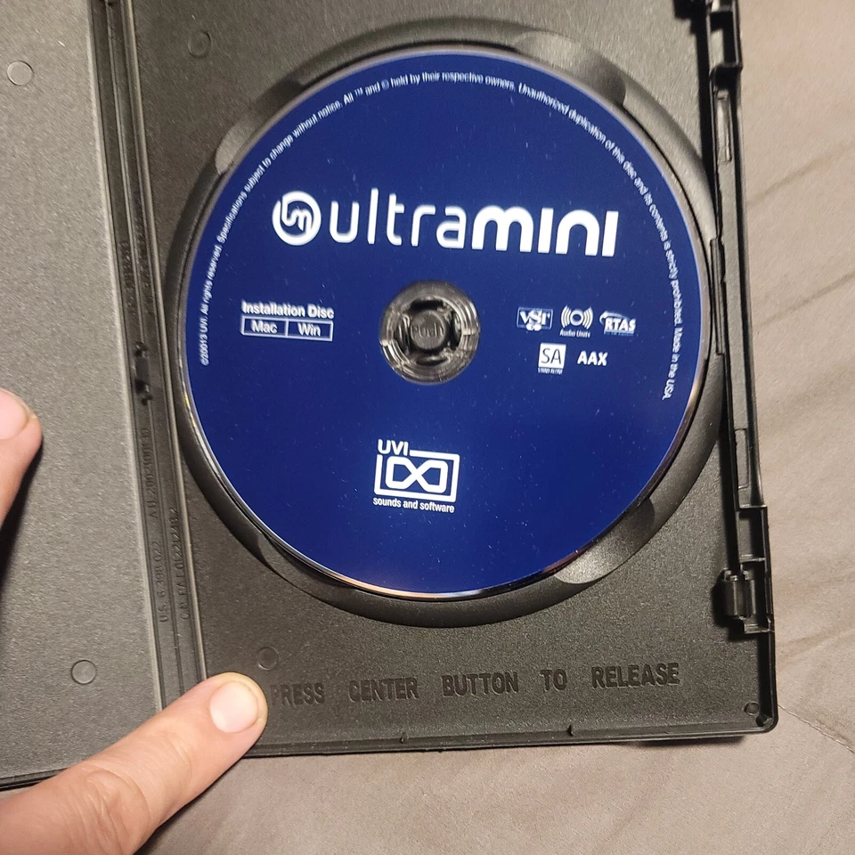 UVI ultramini MAC/PC installation disc ultra mini SOLD AS IS READ DESCRIPTION - Image 3 of 4