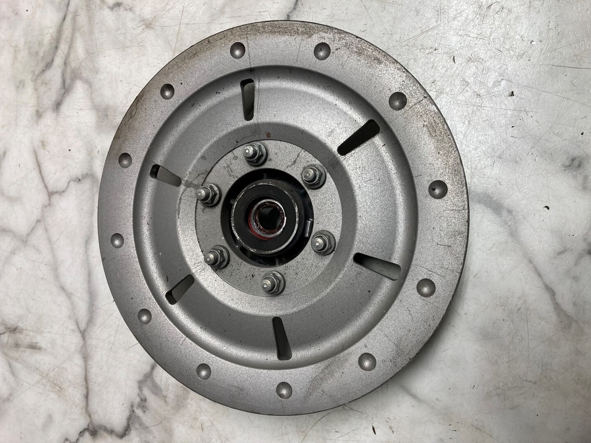06 Kawasaki VN 900 VN900 B Vulcan Classic rear back drive hub
