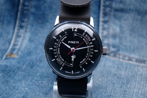 black RAKETA MEDICAL DOCTOR RUSSIAN SOVIET USSR MECHANICAL WIND UP WATCH 1980s 1