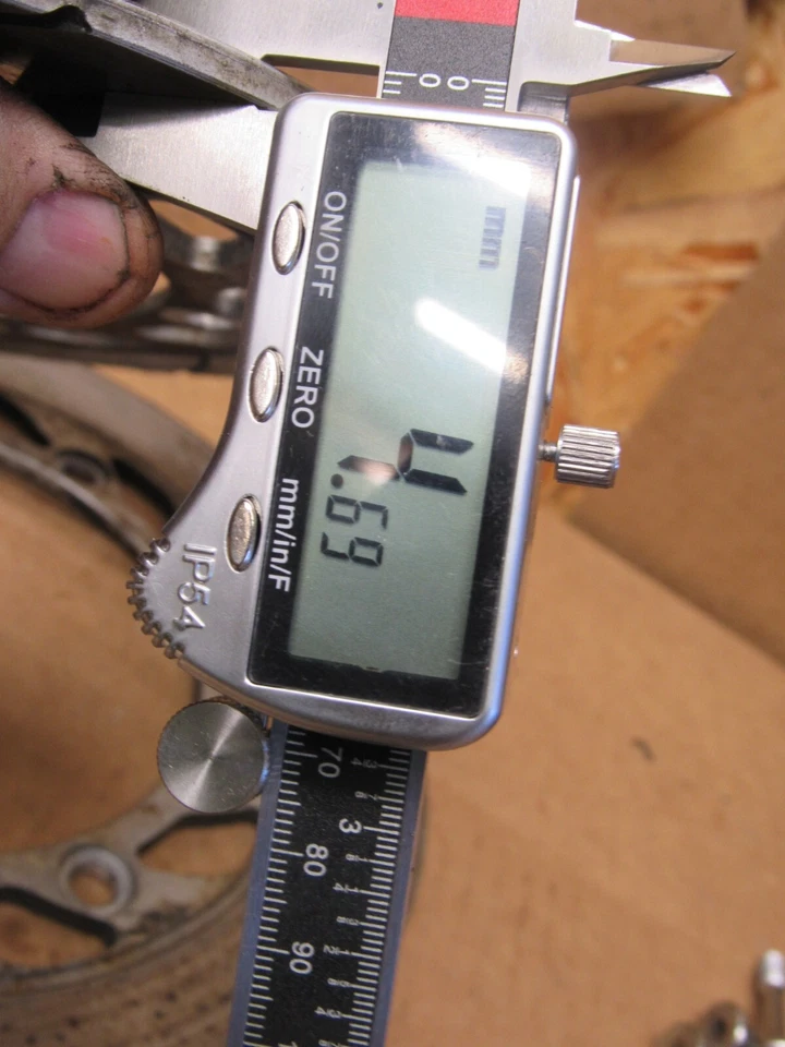 1984 Honda VF700F Interceptor Front Brake Rotors 45251-MB0-700 - Image 4 of 4