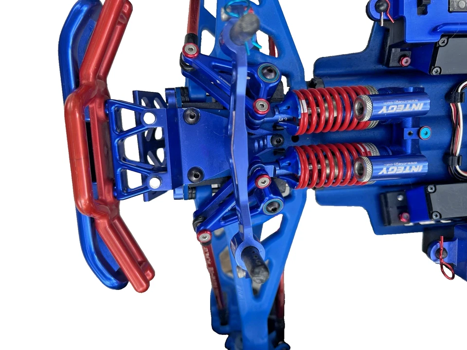 Traxxas Nitro Revo w/.O.S Big Block Totally Custom w/ Painted Body RTR - Image 3 of 4