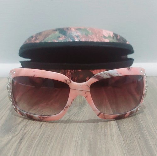 Montana West Rhinestone Sunglasses Pink Camo Crossed Pistols Western Cowgirl Cas - Picture 2 of 15