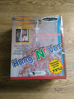 Hang 'N' Vac airtight compact space saving clothes storage system zipper seal BB