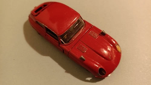 CORGI TOYS 4.2 LITRE JAGUAR E TYPE CAR No 335 VINTAGE DIECAST RESTORATION SPARES