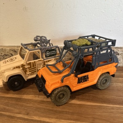 Animal Planet Expedition Jeep Chap Mei  &  Animal Rescue Jeep Toys R Us