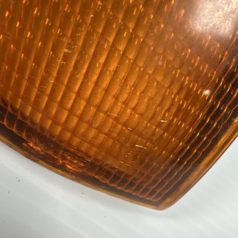 1988 1989 Toyota Celica OEM Right Turn Signal Sun Cracks KOITO20-188 - Image 2 of 4