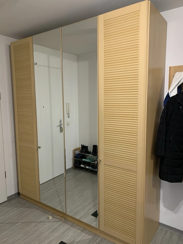 Kleiderschrank Regalsystem