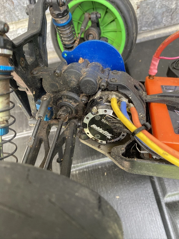 Team Associated SC5m 1/10 Short Course Truck Used - Ready To Run- No Controller - Image 2 of 4