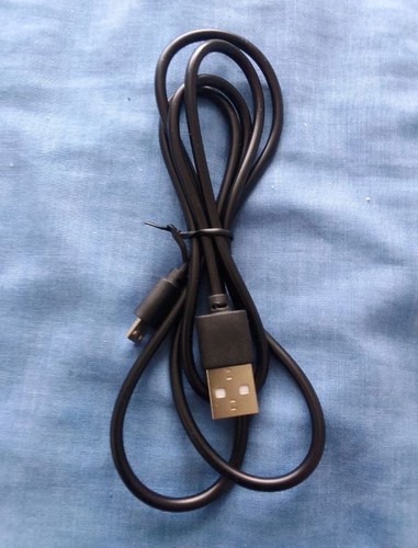 HDMI Splitter 1-in-4 Out Extended Display 4K mit HDMI Kabel - Bild 5 von 5