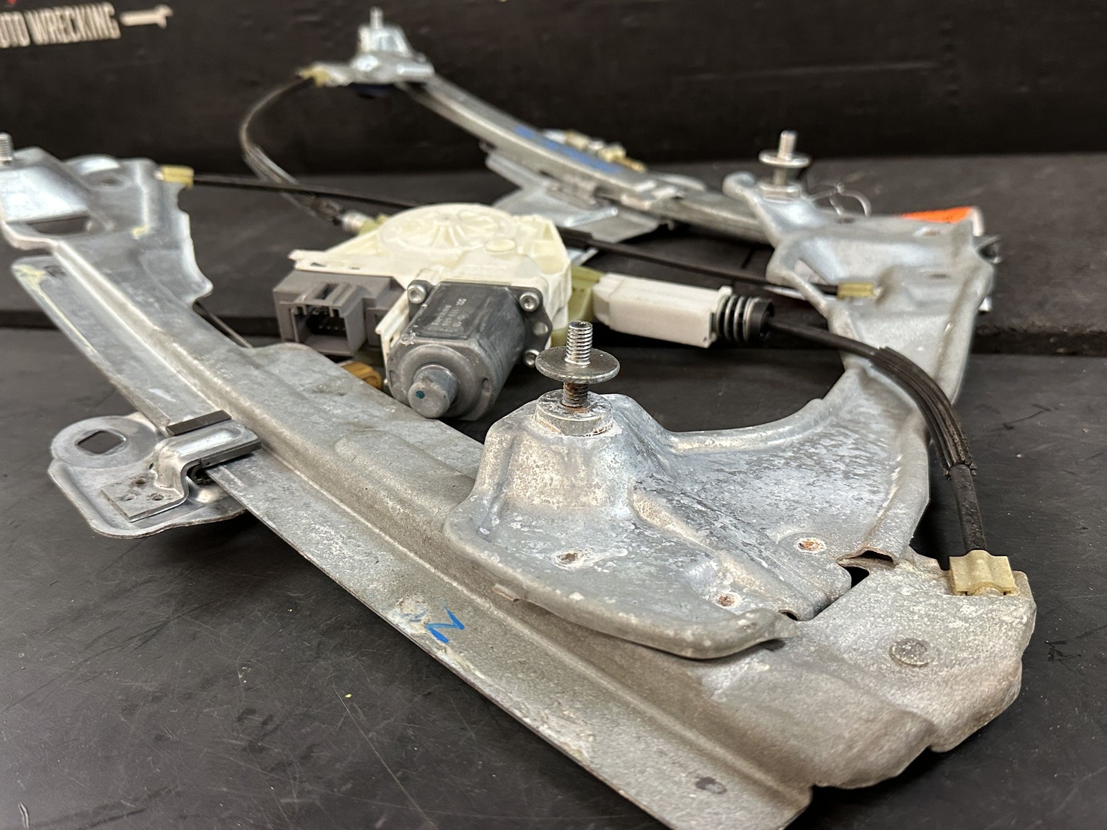 06-12 ECLIPSE COUPE FRONT PASSENGER RIGHT POWER WINDOW GLASS REGULATOR W/ MOTOR