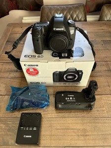 Canon 6D Full Frame DSLR Camera + BG-E13 Battery Grip