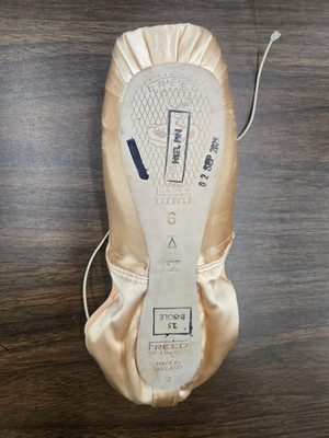 FREED OF LONDON Specials Satin - 6X HP  - 'Triangle' Maker Custom Pointe Shoes