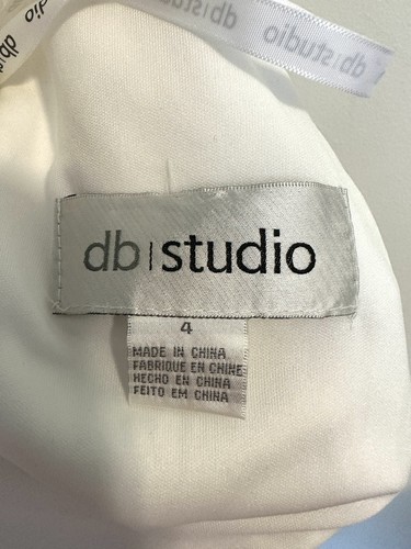 Wedding Dress - size 4 - Davids Bridal - Ivory - Picture 10 of 16