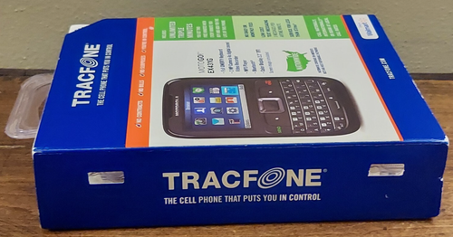 Motorola MOTOGO EX431G - Black ( TracFone ) Cellular Phone - NEW - Picture 4 of 4