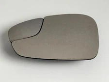 FORD FIESTA 2013 DRIVER DOOR LEFT SIDE BLIND SPOT ZONE NON HEATED MIRROR GLASS