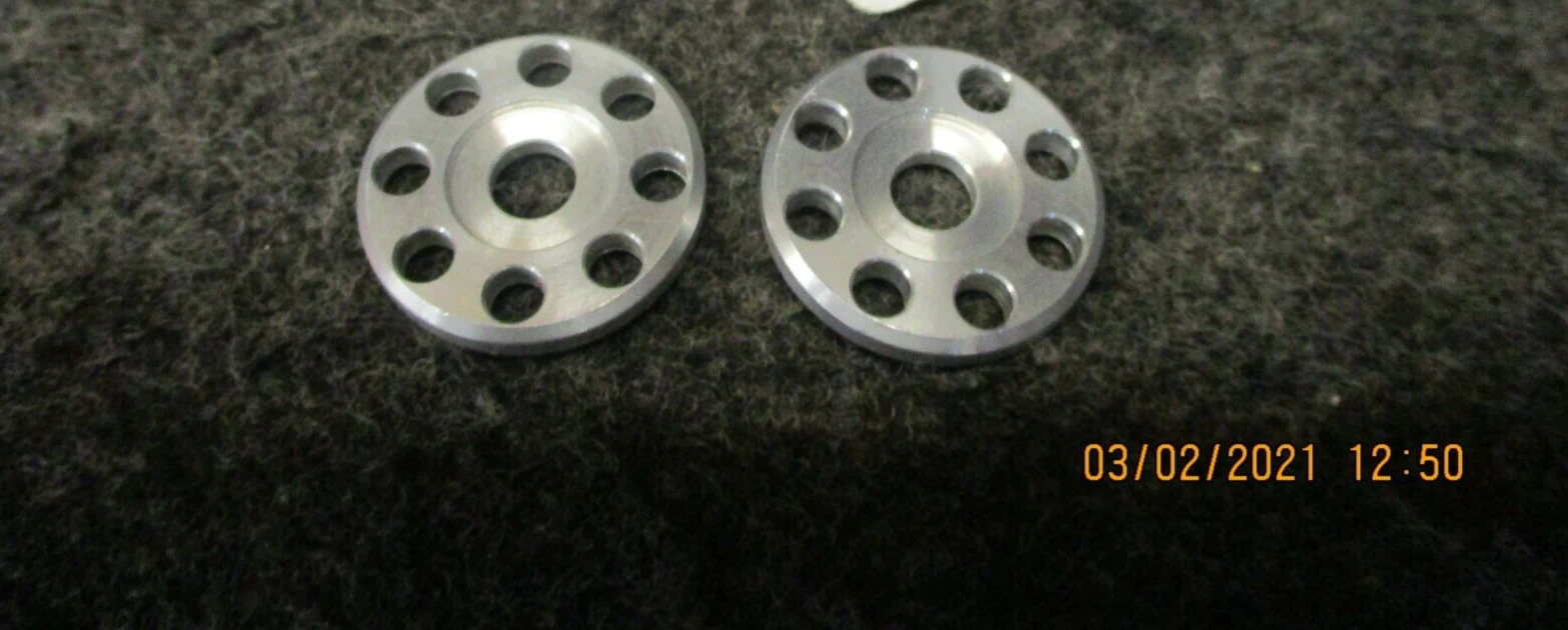 Kawasaki KX125 1990 DOCWOB silver alloy petrol fuel tank top hat washers kit