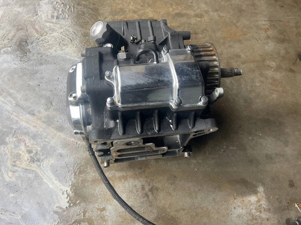 Harley Davidson 2009 FLHRCI Touring Road Glide transmisión de seis velocidades Foto 4 de 4