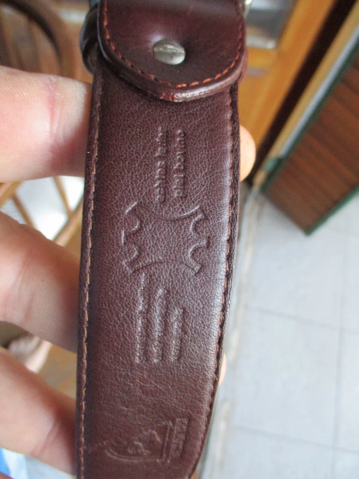 ceinture VISCONTI CUIR "cache billet" occasion 112 cm - Photo 2/4