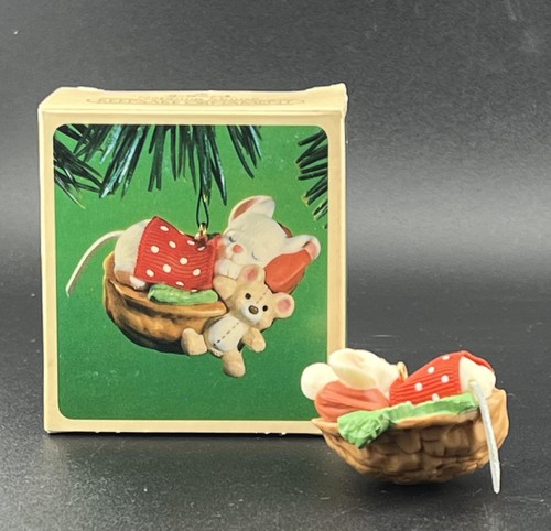 Vintage Hallmark Napping Mouse Ornament 1984 Keepsake Christmas Box Teddy Bear - Picture 4 of 6