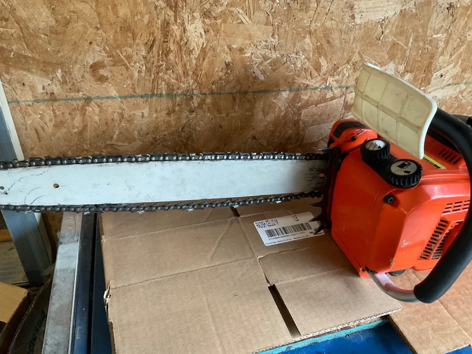 👍👍COLLECTIBLE VINTAGE CHAIN SAW, 1985 ECHO 440 EVL, JAPAN MADE, 18in BAR. NICE - Image 2 of 4