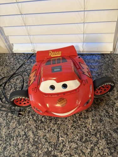 Vintage Disney Lightning McQueen CARS AM/FM Boombox Radio CD Player 2006