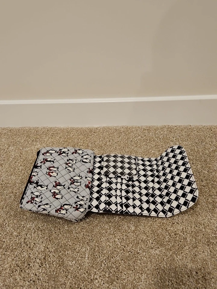 Bolso de maquillaje cosmético y cepillo Vera Bradley con patrón de pingüino gris para mujer nuevo con etiquetas Foto 3 de 4