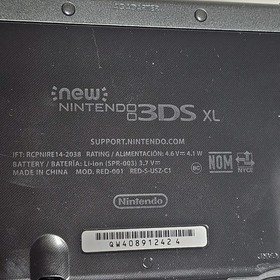 Nintendo New 3DS XL Gray Black w/ Charger