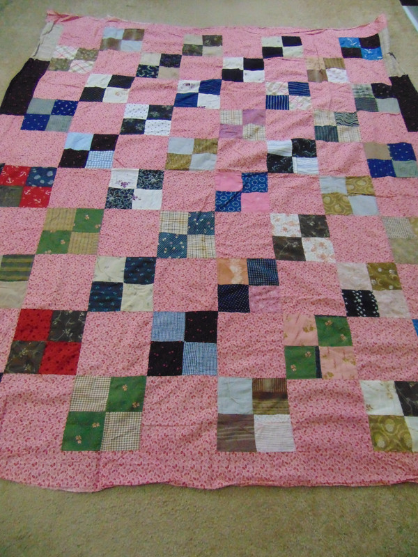 Victorian Quilt Top-CHECKERBOARD Pattern-68x82-Pink & Red Calico-VG-BEAUTIFUL