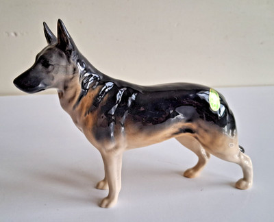 Beswick Deutscher Schäferhund Figur '' Ch. Ulrica of Britta »