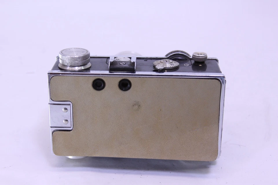 Vintage ARGUS Camera With Telephoto Camera LENS 100mm TELE-SANDMAR F:4.5  - Image 4 of 4