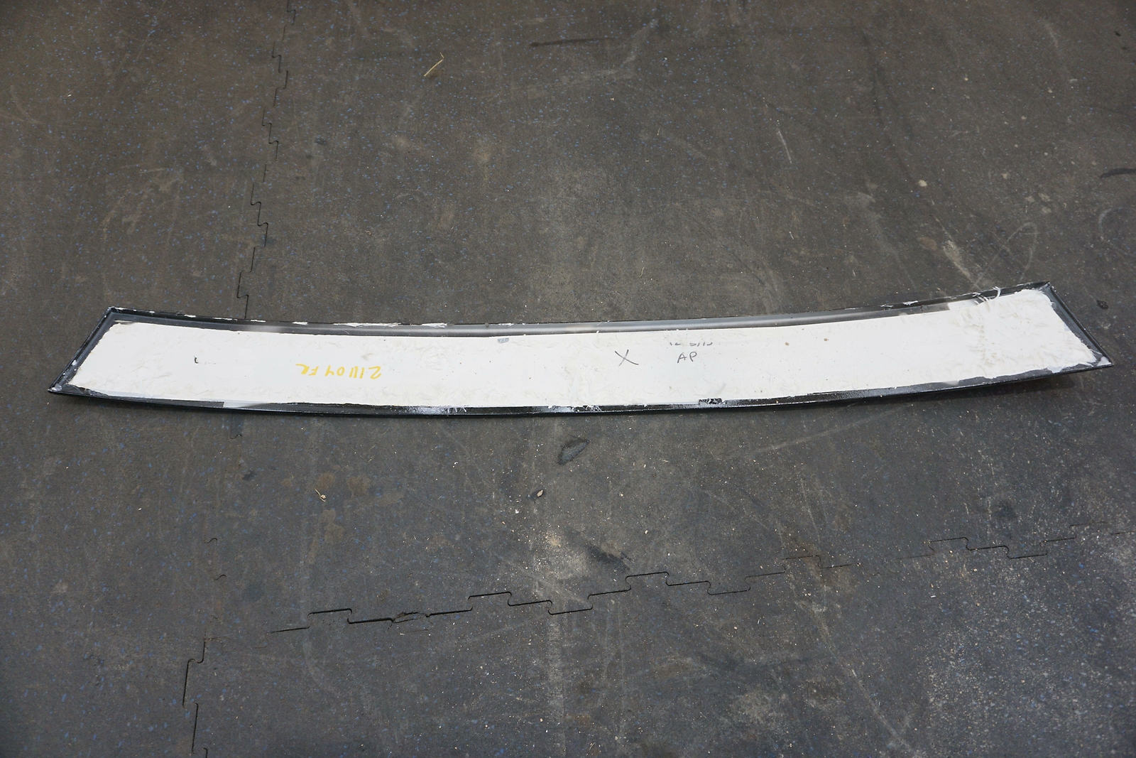 Front Exterior Windshield Molding Trim Panel Black 11A5390SP McLaren 650S 2016