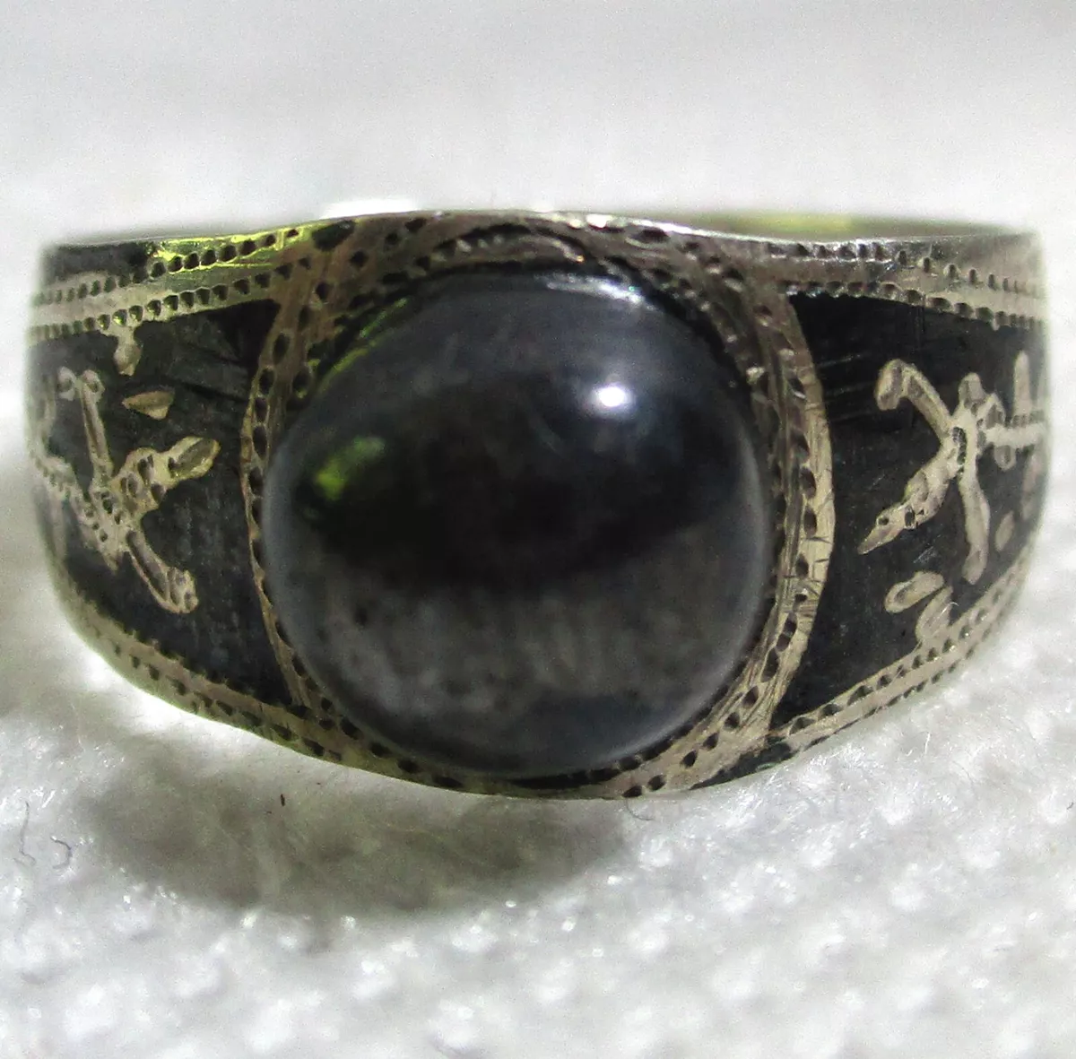Siam Sterling Silver and Black Pearl Ring with Dancing Figure Design Size K.5