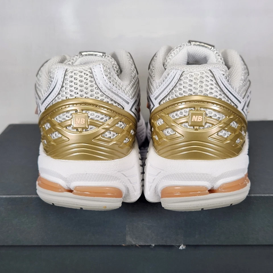 Talla 6 Big Kids - New Balance 1906 - Plateado metálico / Flor de melocotón - GC1906CN Foto 4 de 4