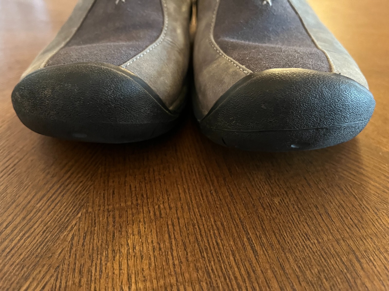 Scarpe slip on donna KEEN grigie con pannelli taglia 8