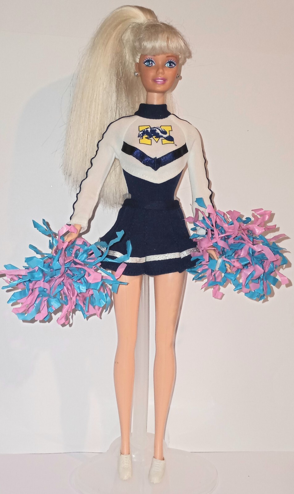 1996 University Of Michigan Barbie Cheerleader Doll Wolverine Clean