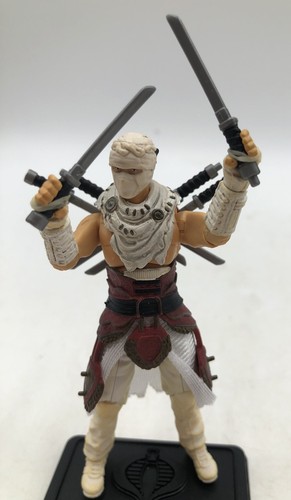 GI Joe Pursuit of Cobra 25th Storm Shadow Ninja 2010 Loose w/ Accessories&stand - Picture 11 of 12